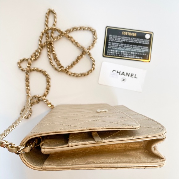 ✨SOLD✨Authentic Chanel Gold Wallet/Crossbody - Picture 3 of 8
